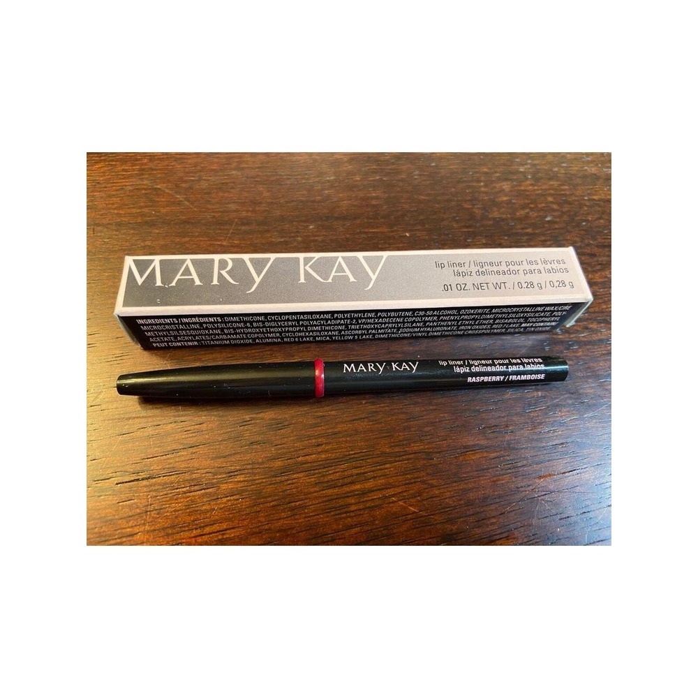 Mary Kay Lip Liner Raspberry Retractable Pencil with Sharpener .01 oz New in Box